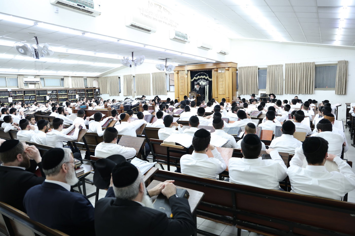 עצרת זיכרון בישיבת קריית מלך