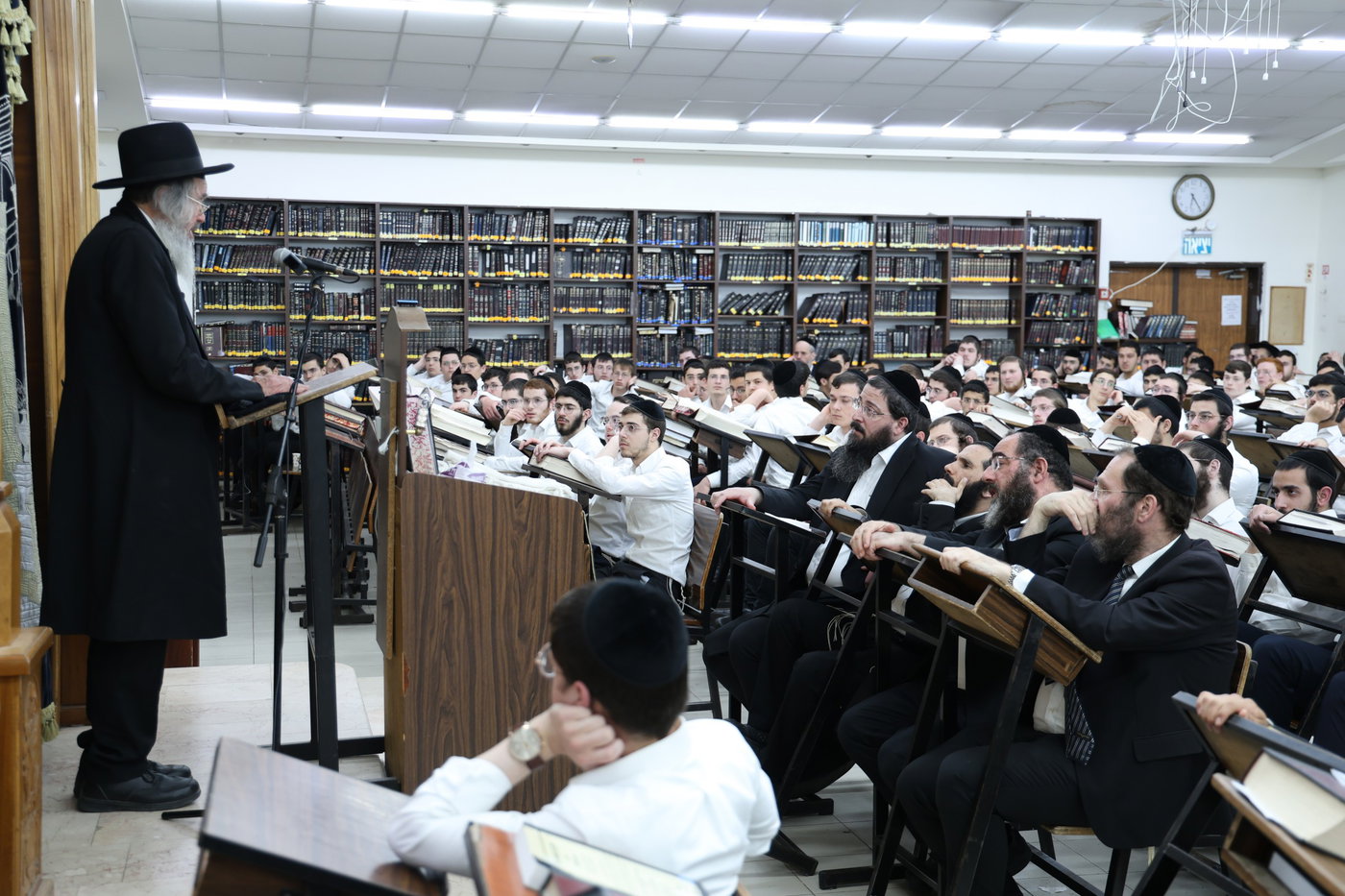 עצרת זיכרון בישיבת קריית מלך