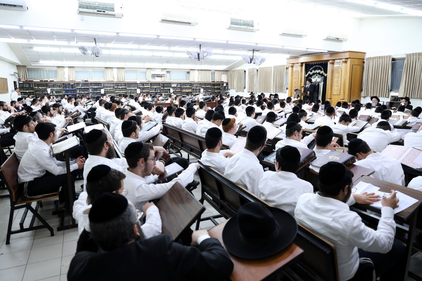 עצרת זיכרון בישיבת קריית מלך