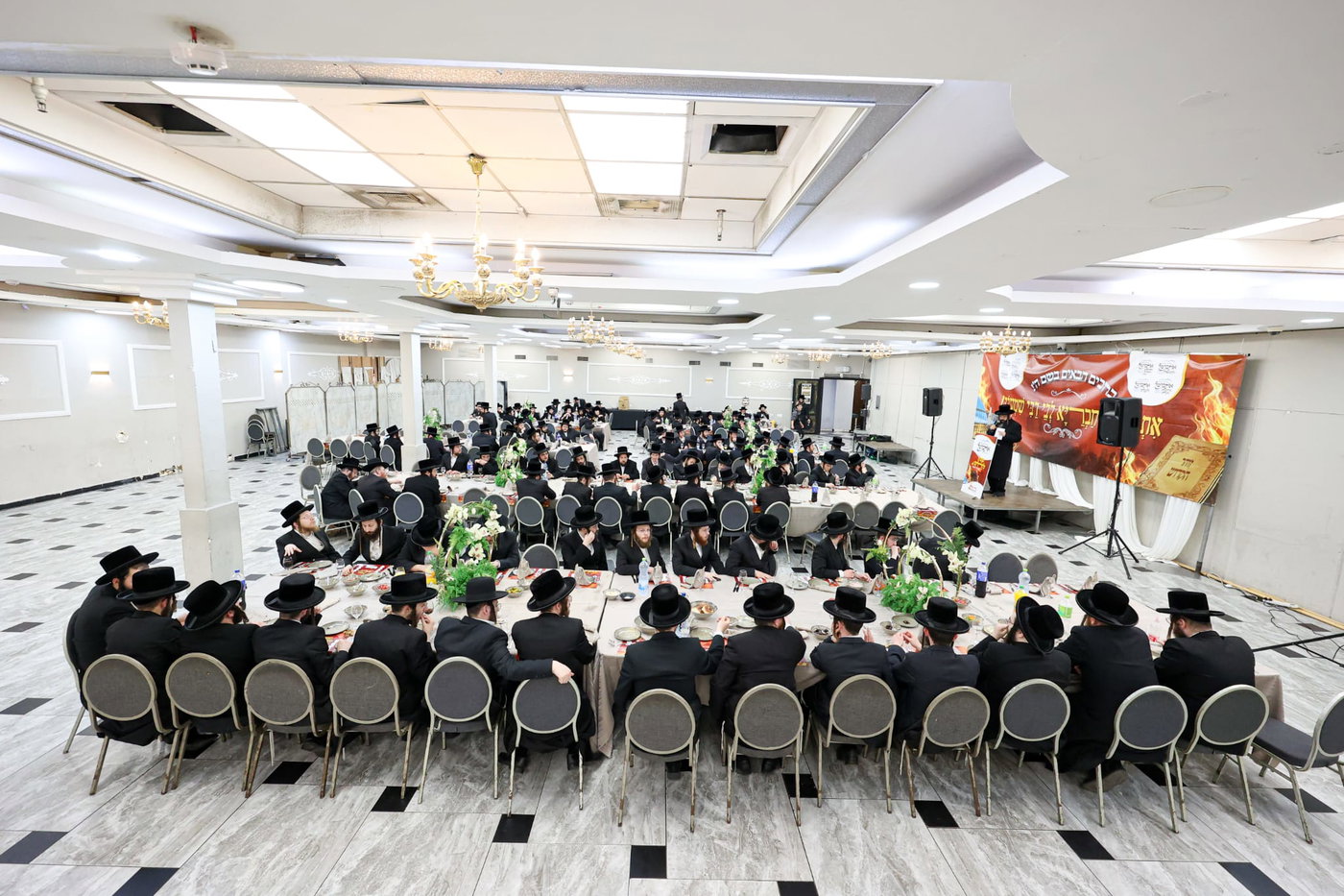 בצל הכיסופים למירון: מהפכת הזוהר "אתכנשו" סוחפת את עולם החסידות