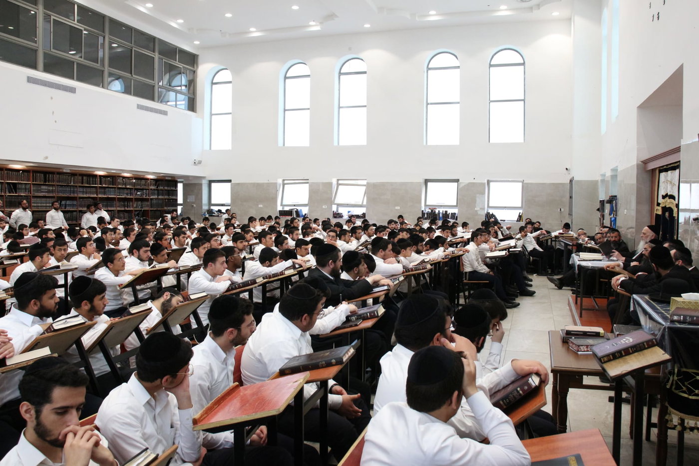 הגר"ח פיינשטיין בישיבת אהל תורה