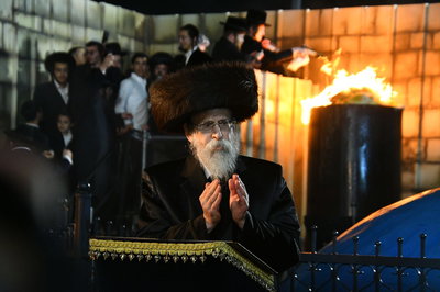 מעמד ההדלקה בבאיאן