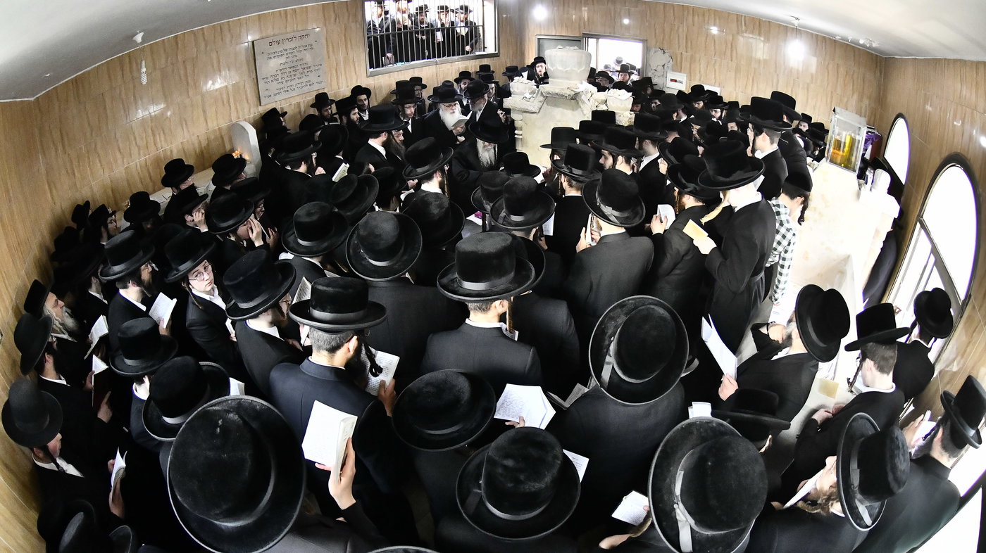 הילולא קדישא בקרעטשניף י-ם