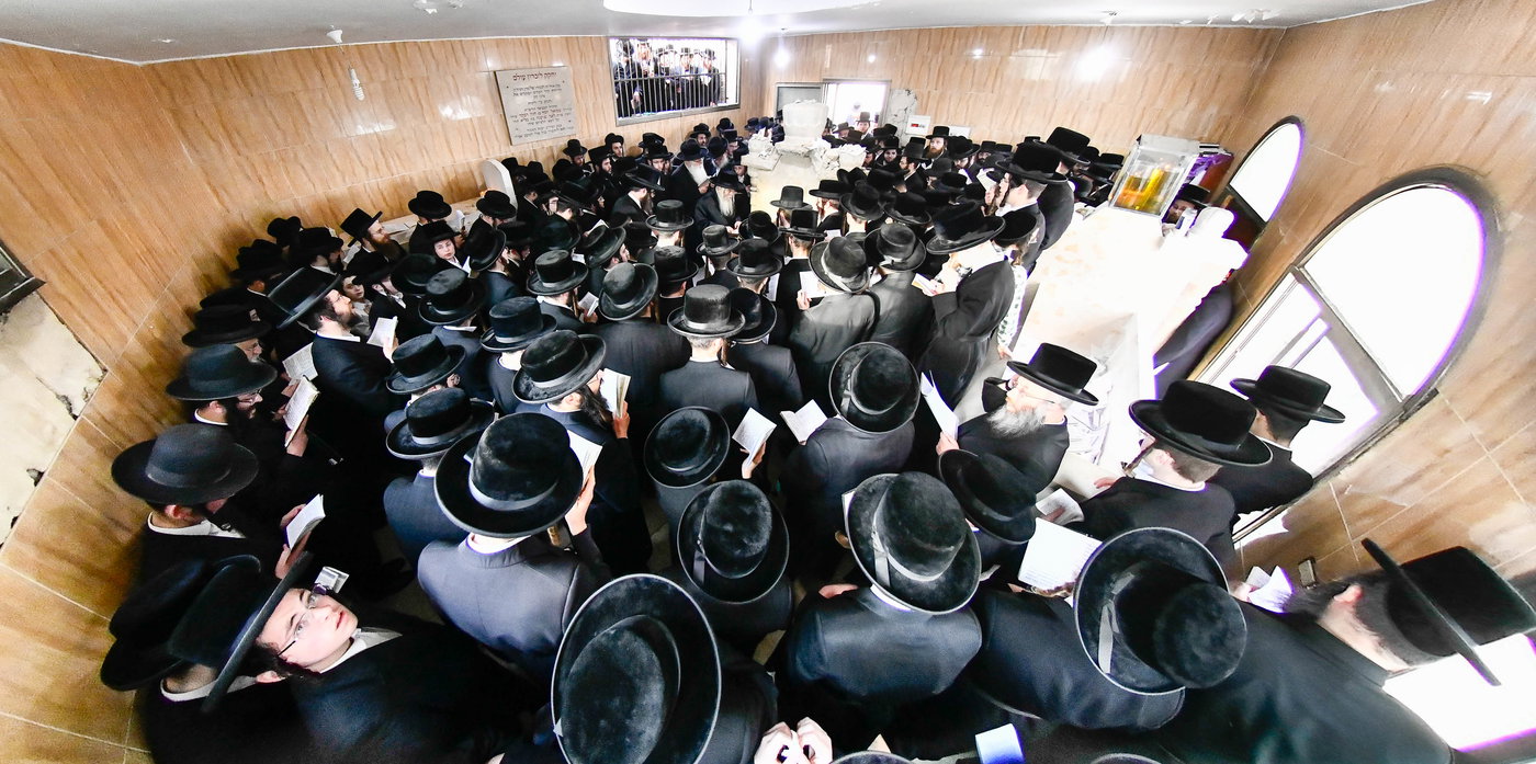 הילולא קדישא בקרעטשניף י-ם