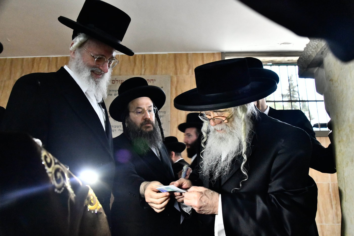 הילולא קדישא בקרעטשניף י-ם