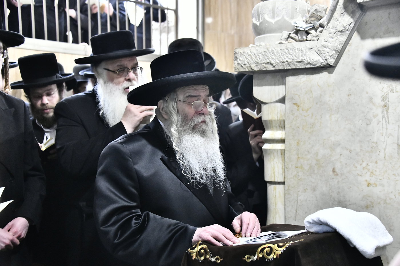הילולא קדישא בקרעטשניף י-ם