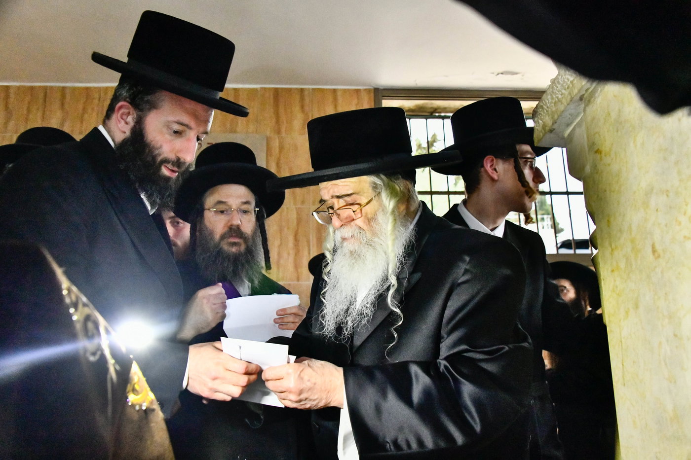 הילולא קדישא בקרעטשניף י-ם