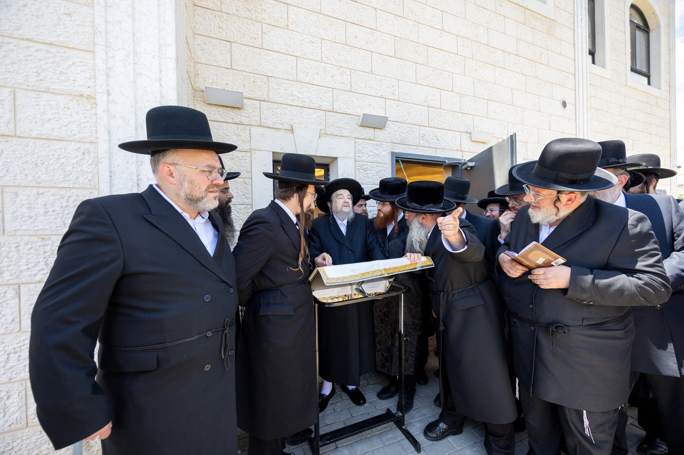 הגרי"מ שכטר בצפון