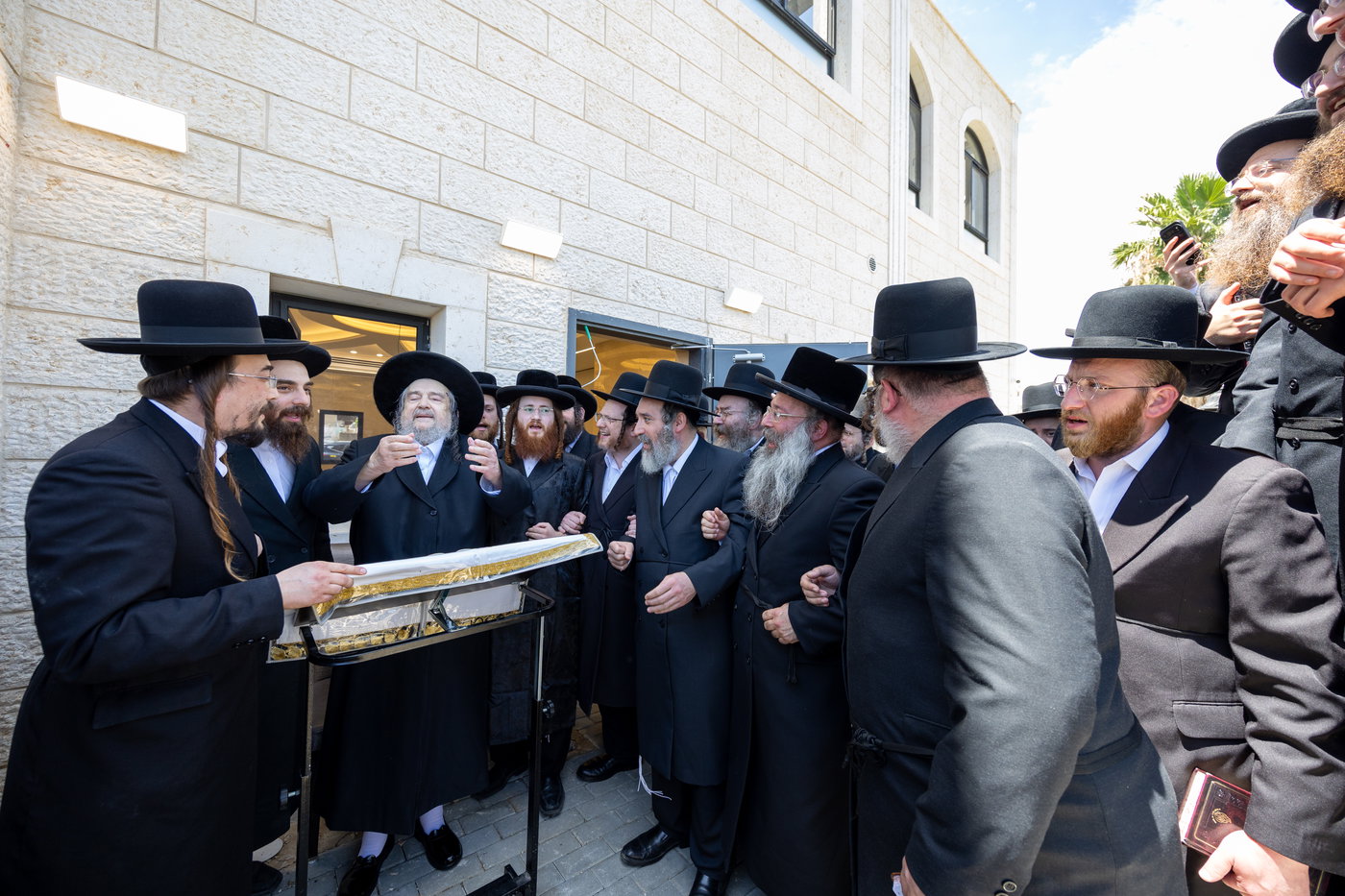 הגרי"מ שכטר בצפון