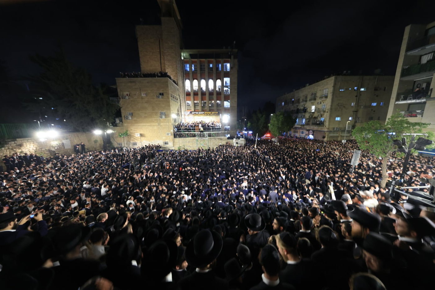 מעמד ההדלקה בישיבת אורייתא
