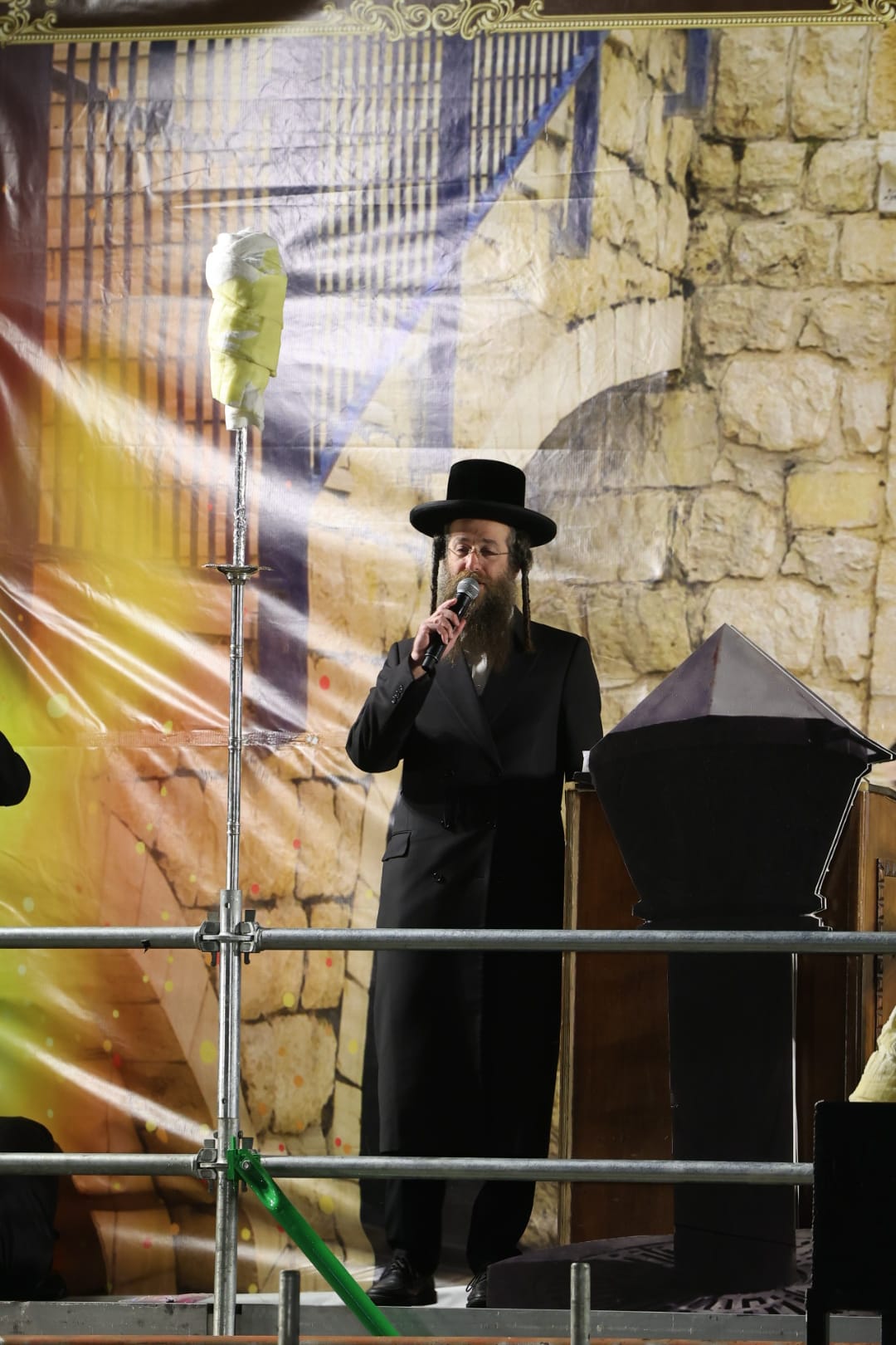 מעמד ההדלקה בישיבת אורייתא