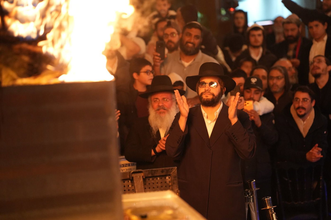 הגאון הינוקא במעמד ההדלקה