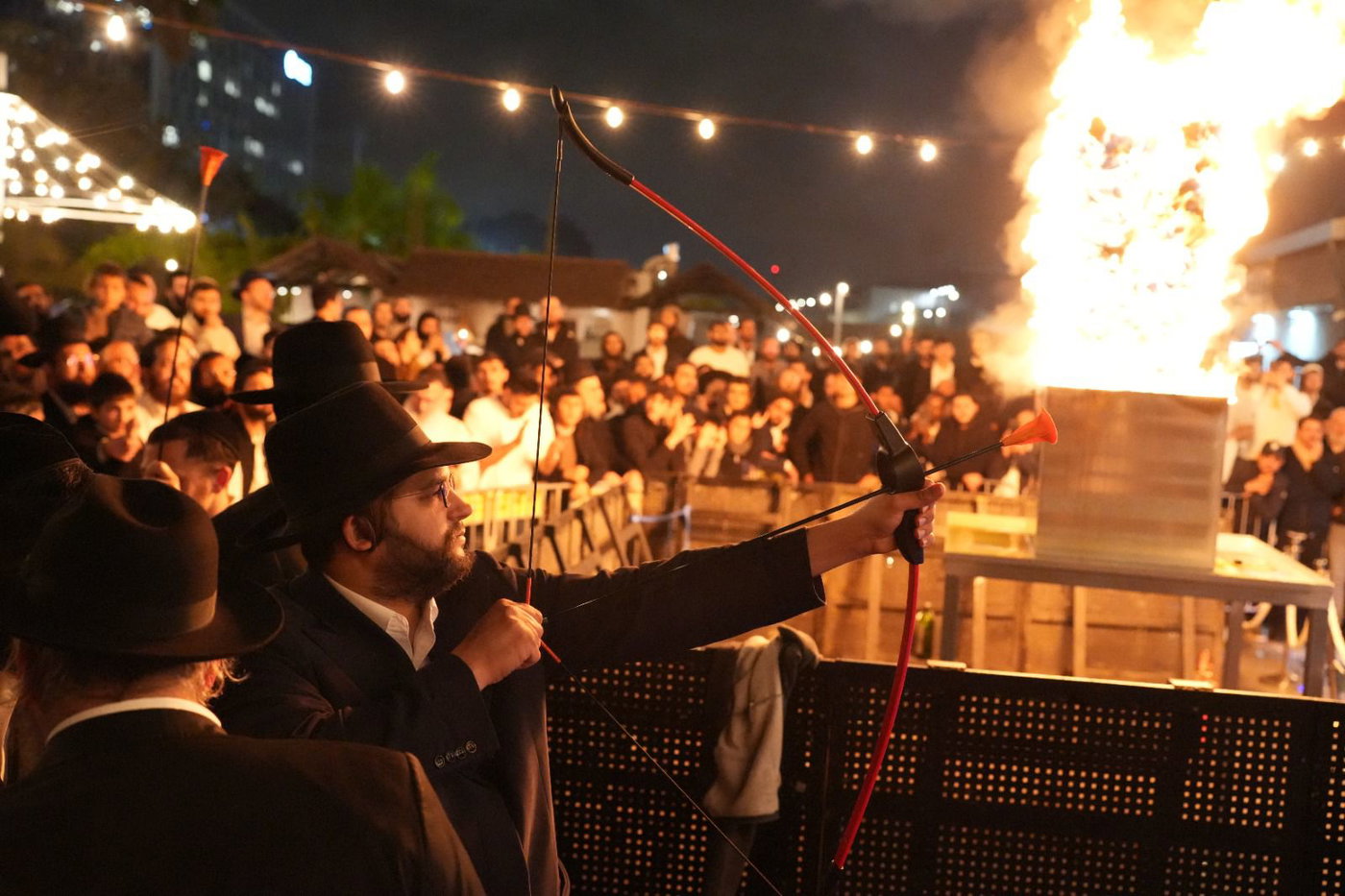 הגאון הינוקא במעמד ההדלקה
