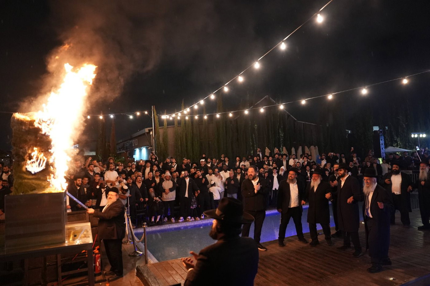 הגאון הינוקא במעמד ההדלקה