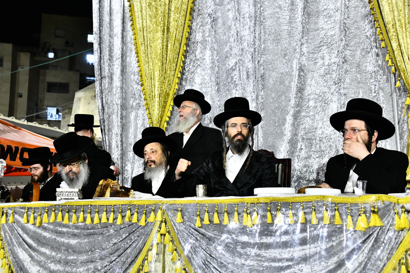 האדמו"ר מזוועהיל בטיש ל"ג בעומר