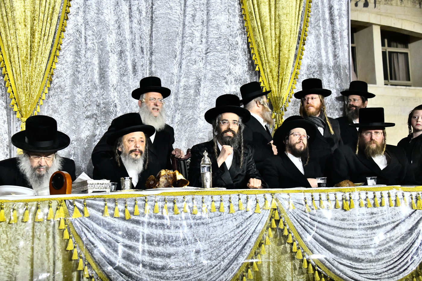 האדמו"ר מזוועהיל בטיש ל"ג בעומר