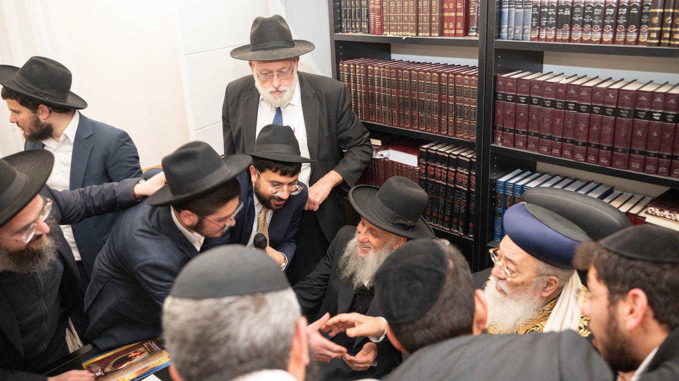מעמד ההדלקה אצל הגרש"מ עמאר