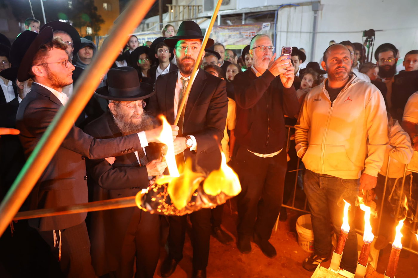 מעמד ההדלקה בשיכון ג'