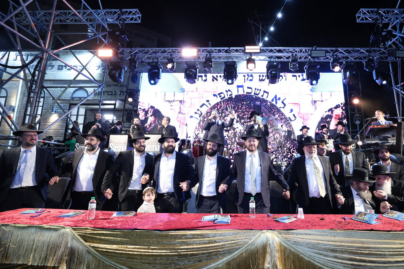 מעמד ההדלקה בבני ברק