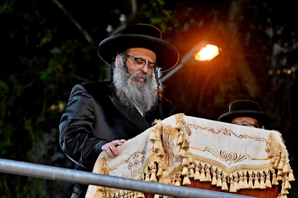 הגה"צ רבי חיים צבי מייזליש בל"ג בעומר