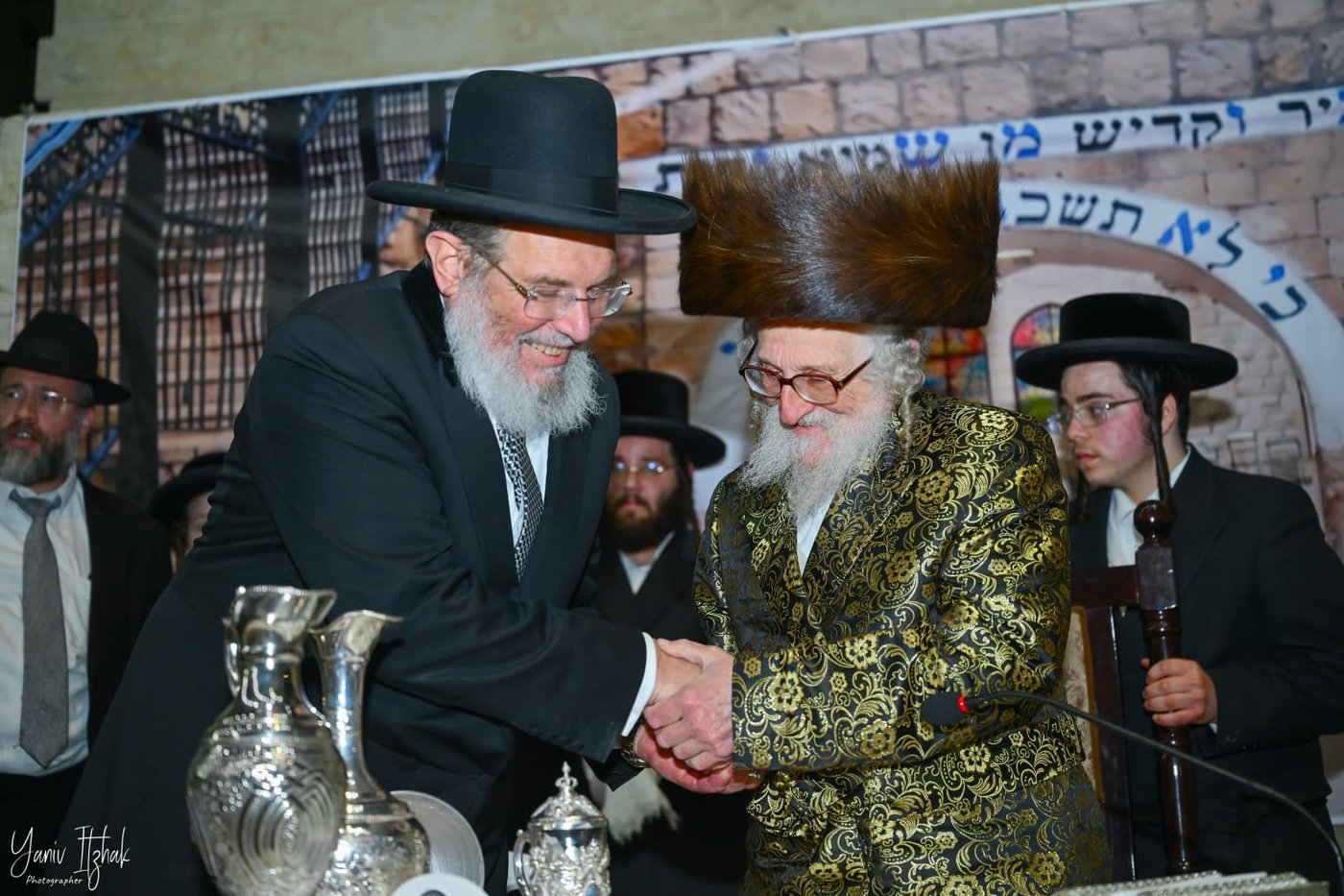 ל"ג בעומר בחצה"ק זלאטשוב