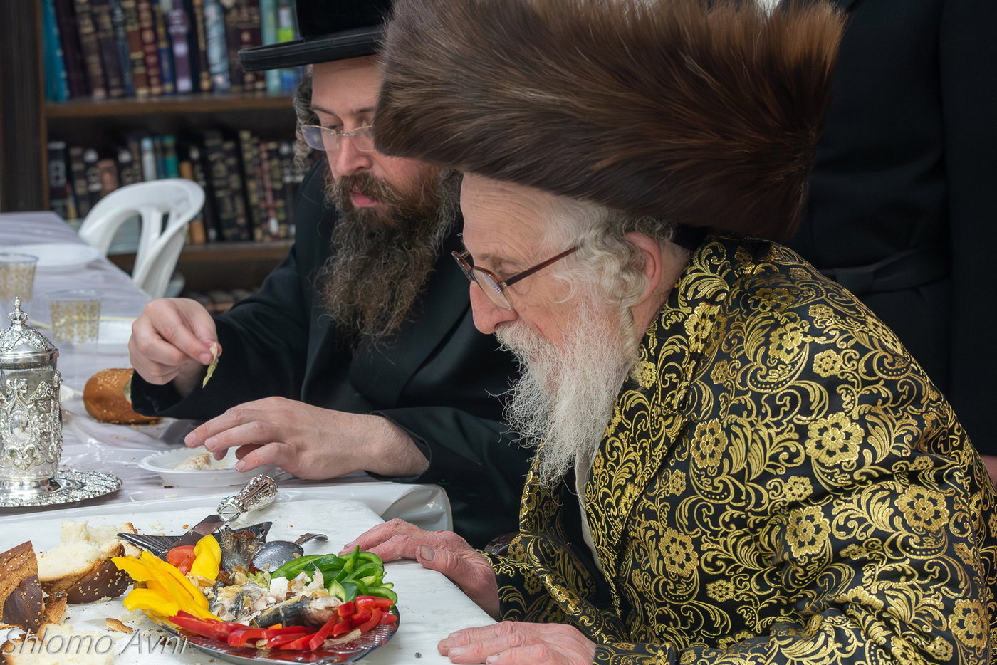 ל"ג בעומר בחצה"ק זלאטשוב