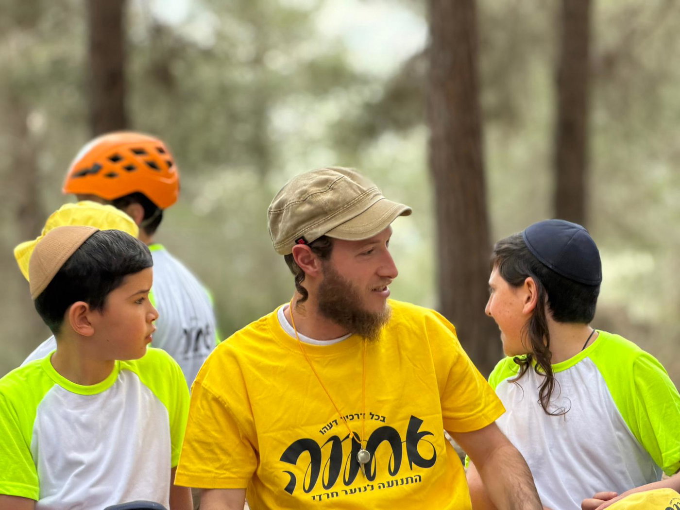 מסע ל"ג בעומר של תנועת 'אחווה: כאלף בני נוער השתתפו בפעילות ביער עמינד