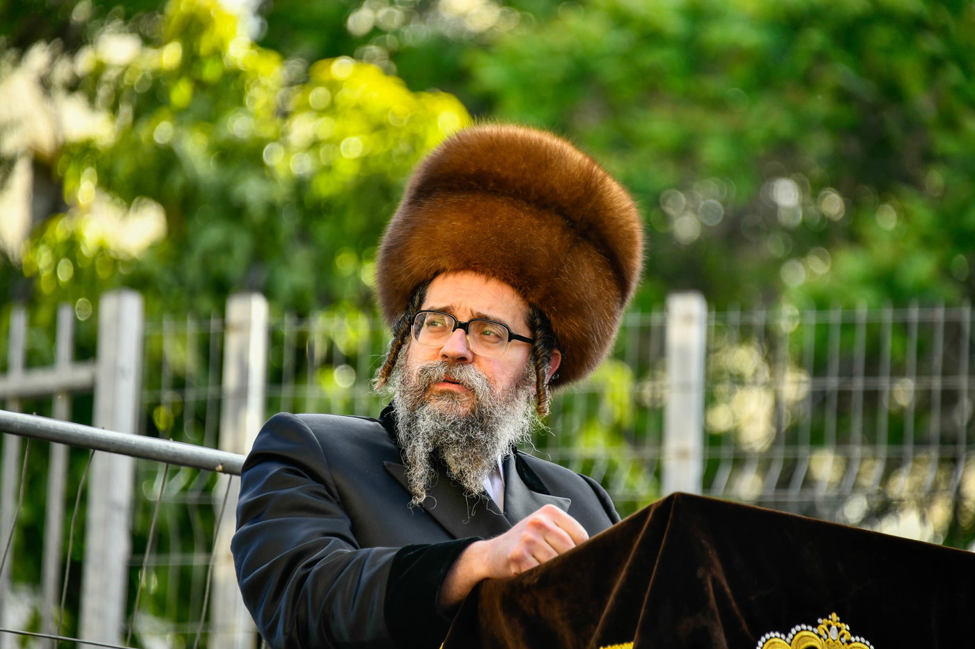 ל"ג בעומר בחצה"ק סקולען ירושלים
