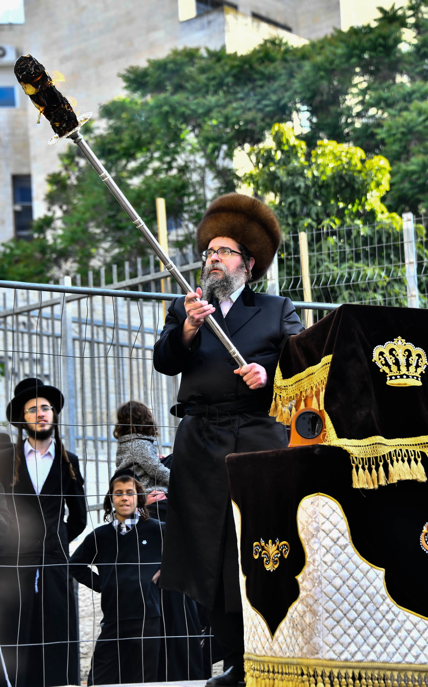 ל"ג בעומר בחצה"ק סקולען ירושלים