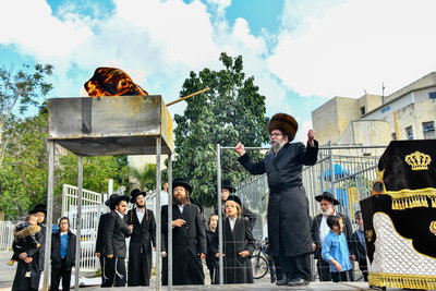 ל"ג בעומר בחצה"ק סקולען ירושלים