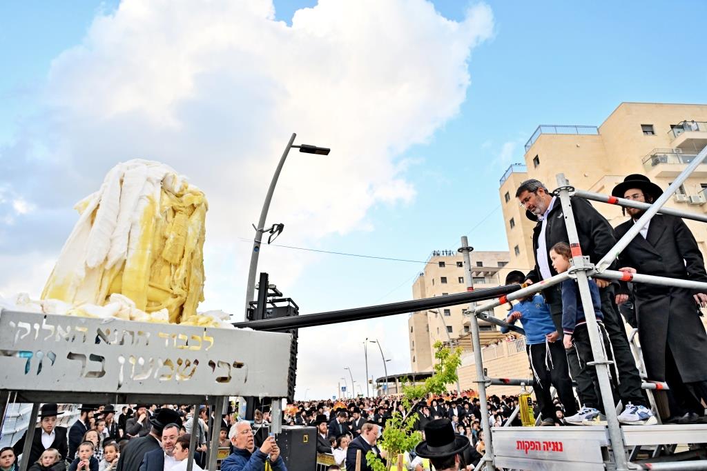 ל"ג בעומר בחצה"ק ספינקא בית שמש
