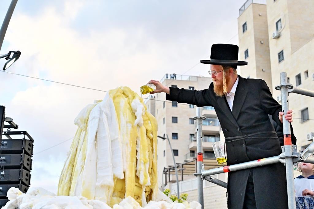 ל"ג בעומר בחצה"ק ספינקא בית שמש