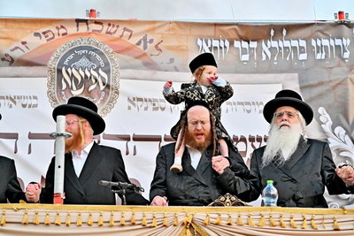 ל"ג בעומר בחצה"ק ספינקא בית שמש