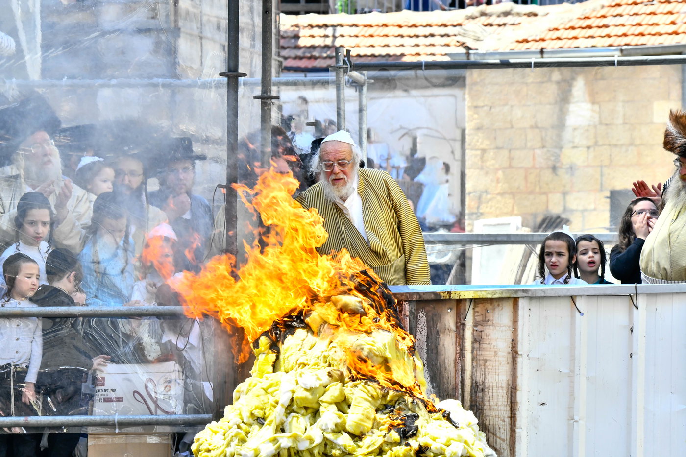 ל"ג בעומר בחצה"ק תולדות אהרן