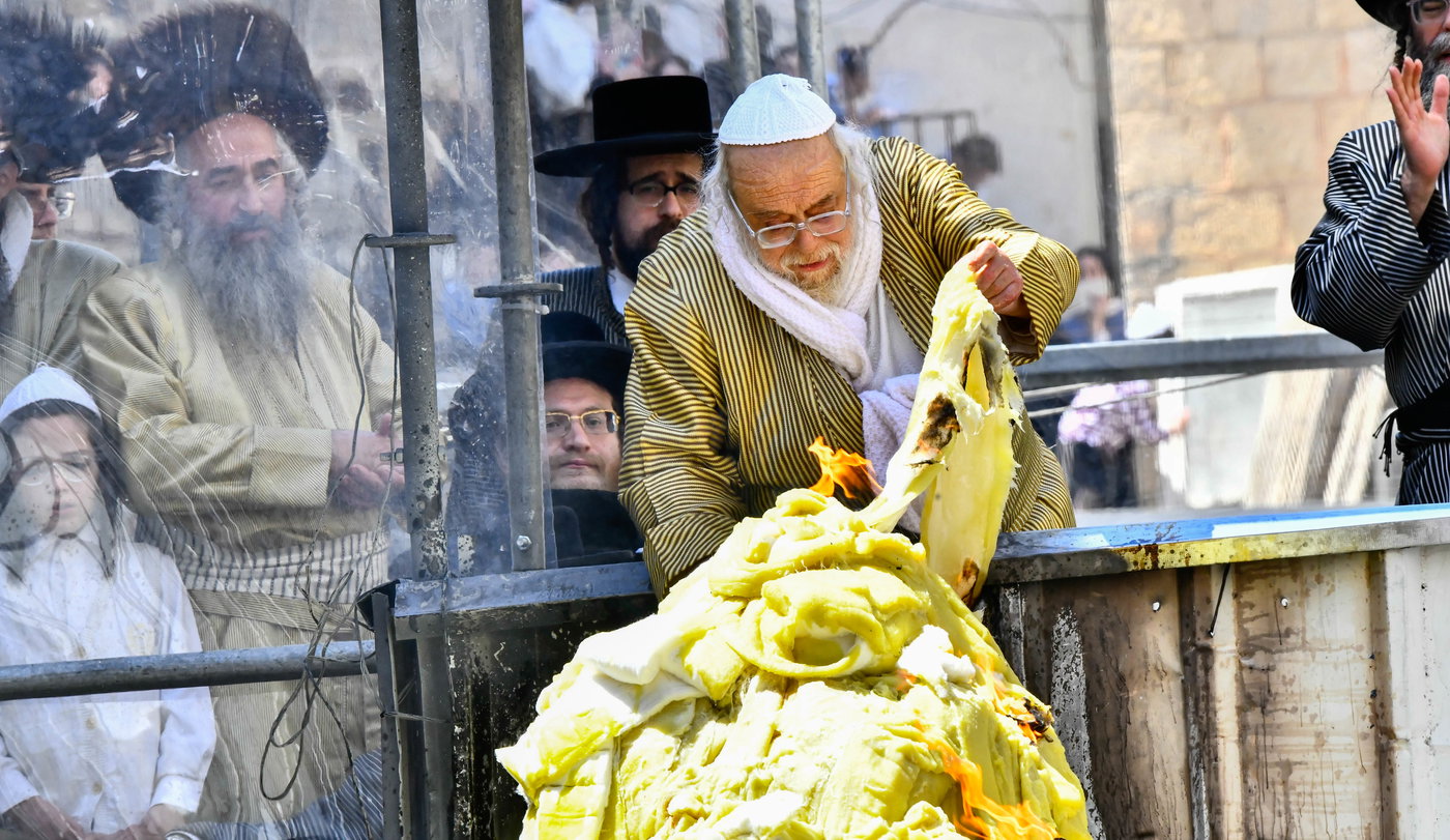 ל"ג בעומר בחצה"ק תולדות אהרן