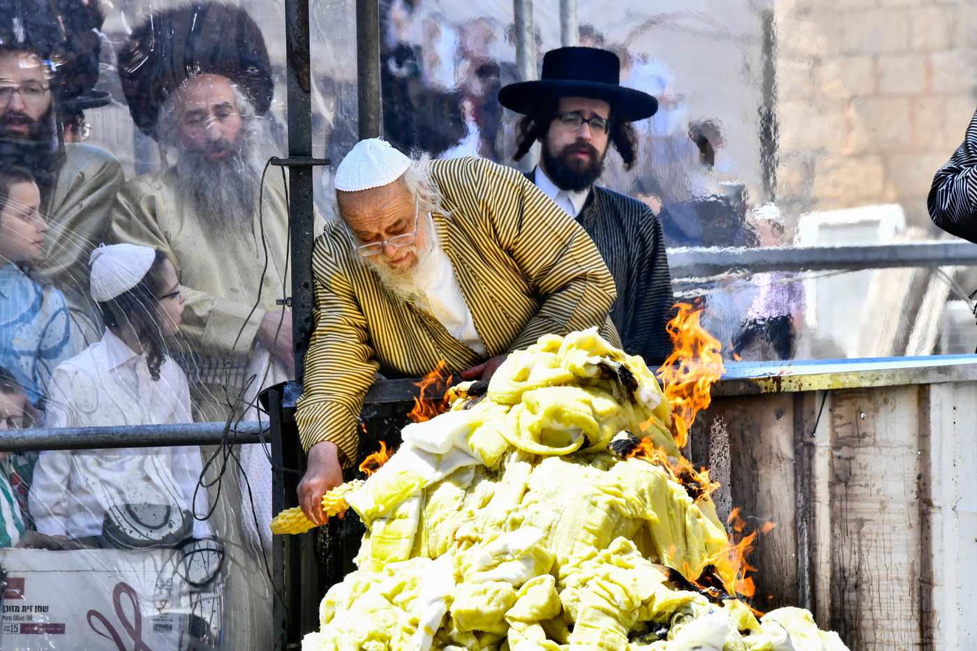 ל"ג בעומר בחצה"ק תולדות אהרן