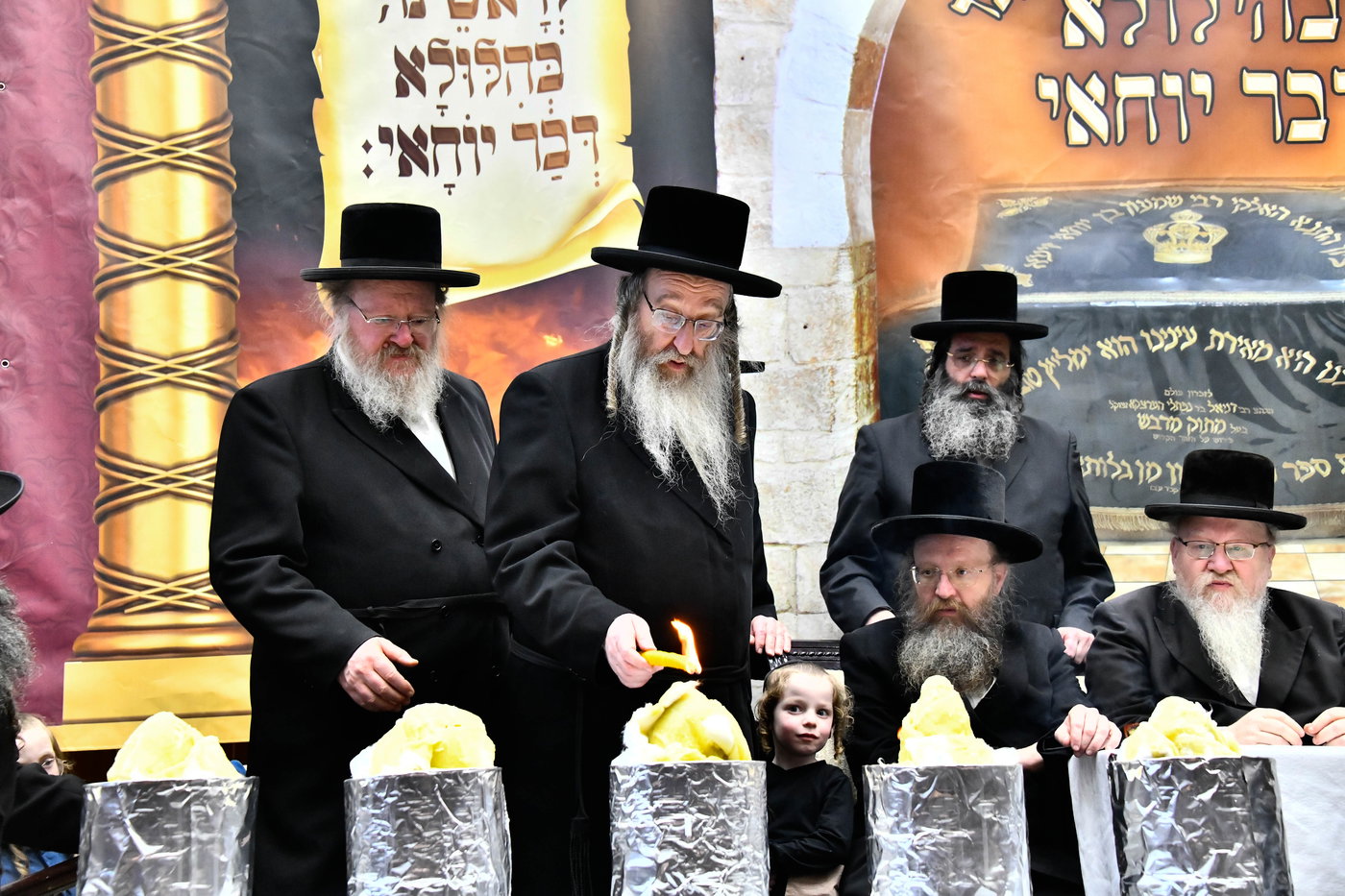 ל"ג בעומר בחצה"ק ביאלה