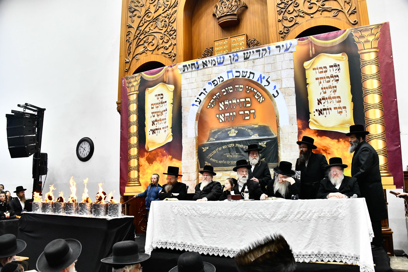 ל"ג בעומר בחצה"ק ביאלה