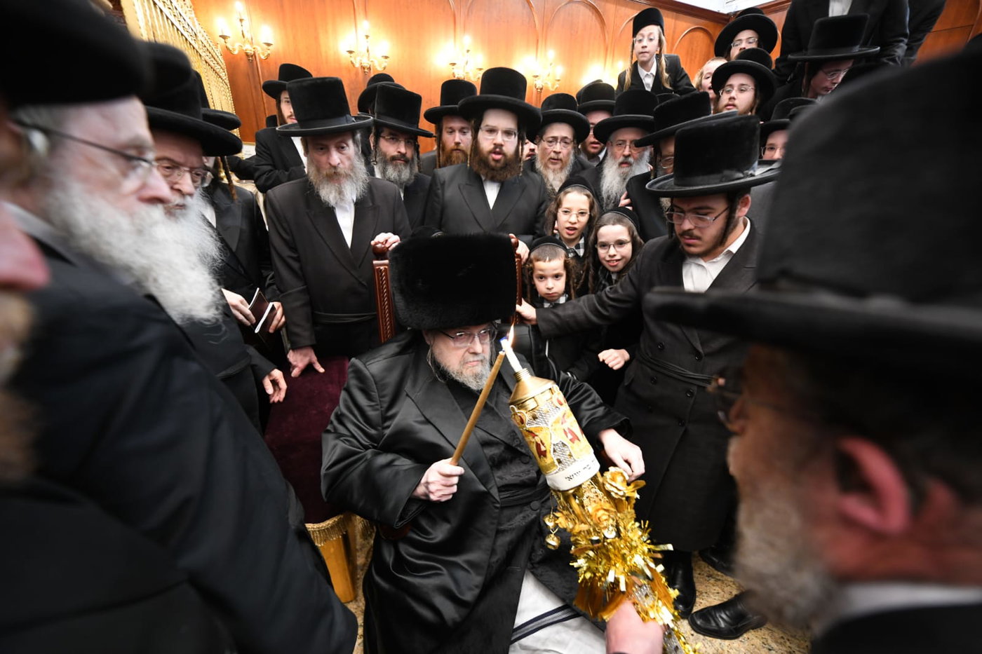 ל"ג בעומר בחצה"ק בעלזא