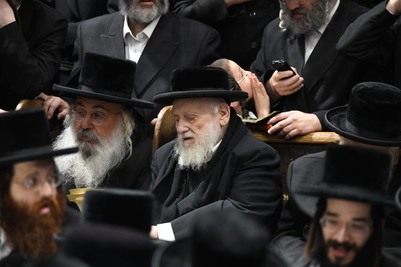 ל"ג בעומר בחצה"ק בעלזא
