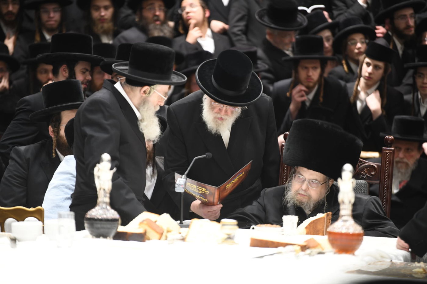 ל"ג בעומר בחצה"ק בעלזא