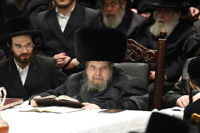 ל"ג בעומר בחצה"ק בעלזא