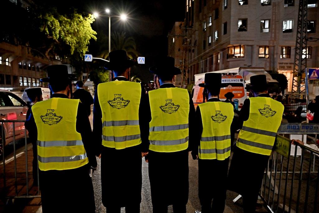 ל"ג בעומר בחצה"ק ויזניץ