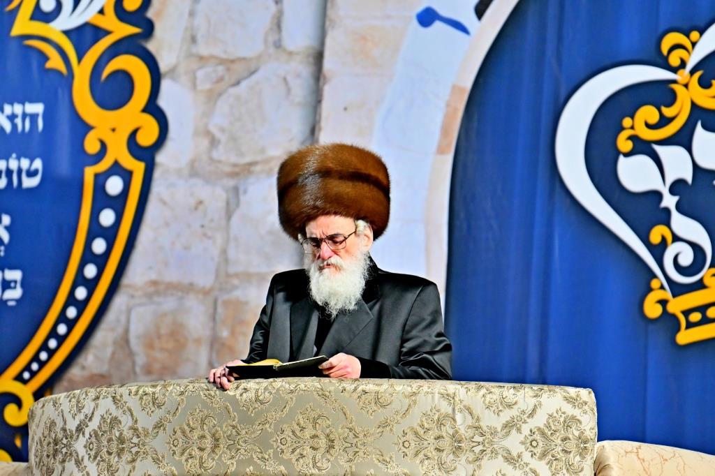 ל"ג בעומר בחצה"ק ויזניץ
