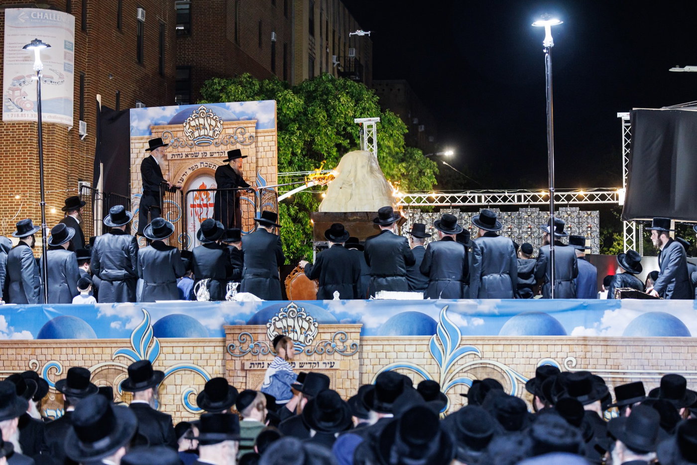 ל"ג בעומר בחצה"ק באבוב 45