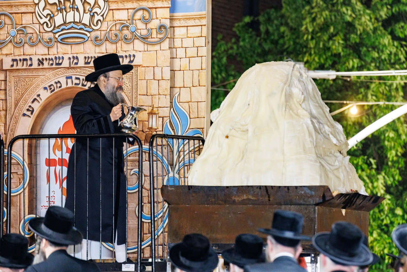 ל"ג בעומר בחצה"ק באבוב 45