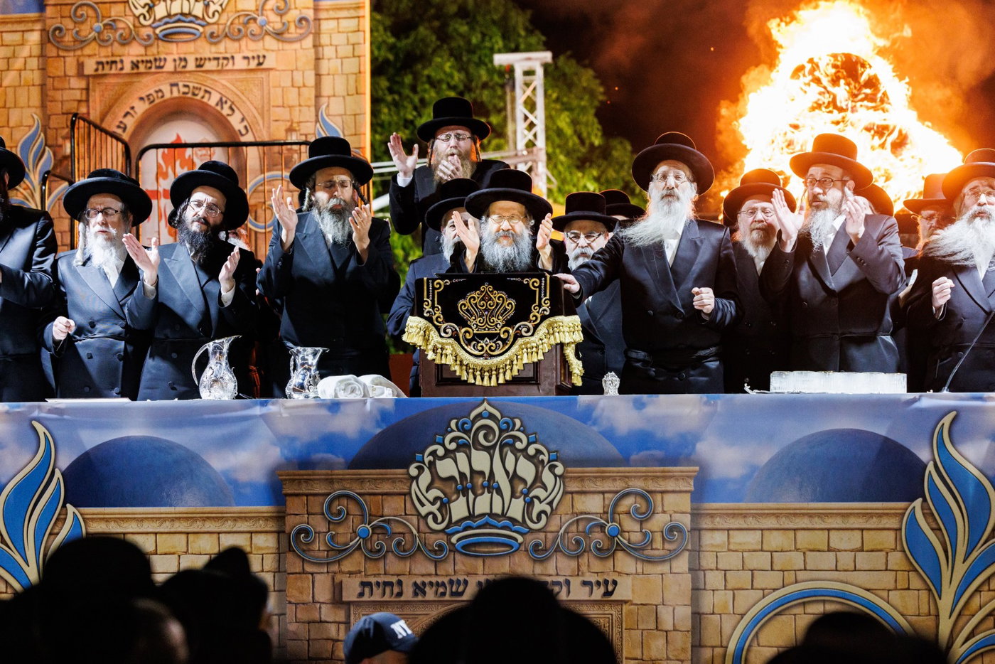 ל"ג בעומר בחצה"ק באבוב 45