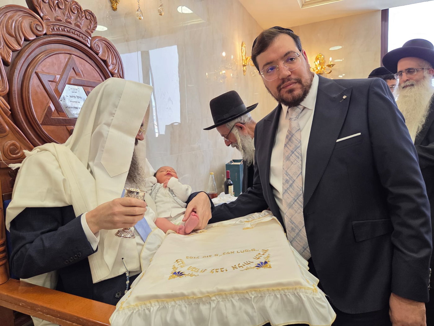 שמחת הברית בבית משפחת מאזוז