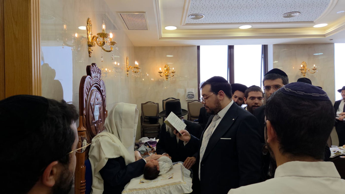 שמחת הברית בבית משפחת מאזוז