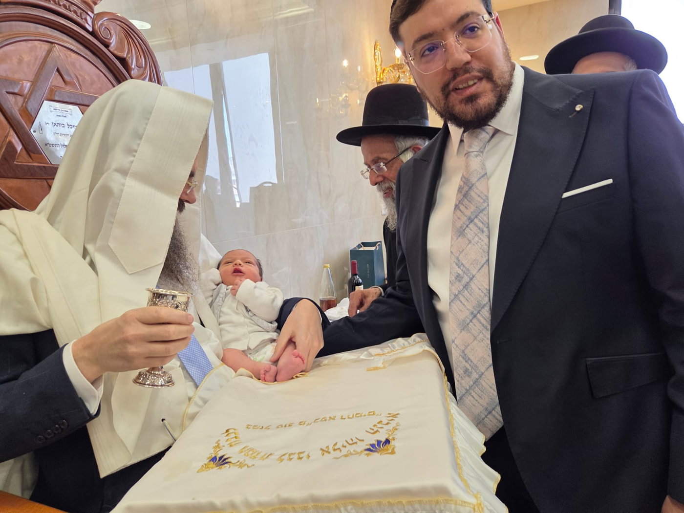 שמחת הברית בבית משפחת מאזוז